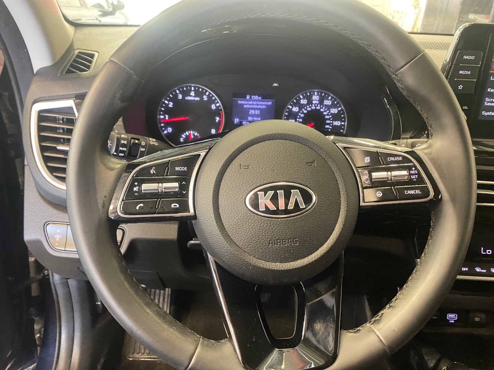 Thumbnail: 2021 Kia Seltos - 4