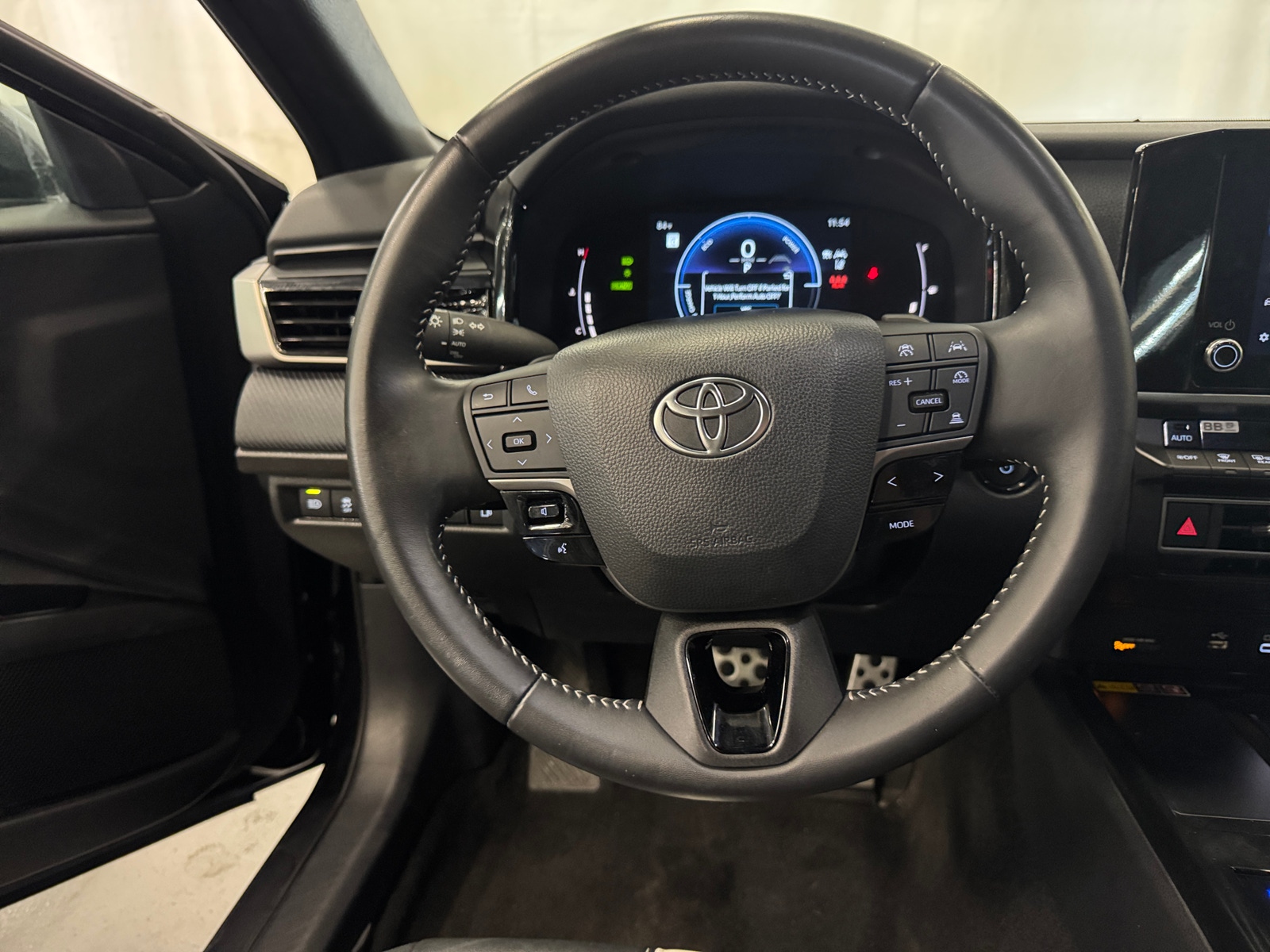 Thumbnail: 2025 Toyota Camry - 5