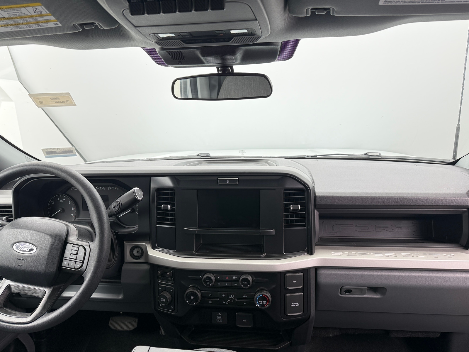 Thumbnail: 2025 Ford Econoline - 3