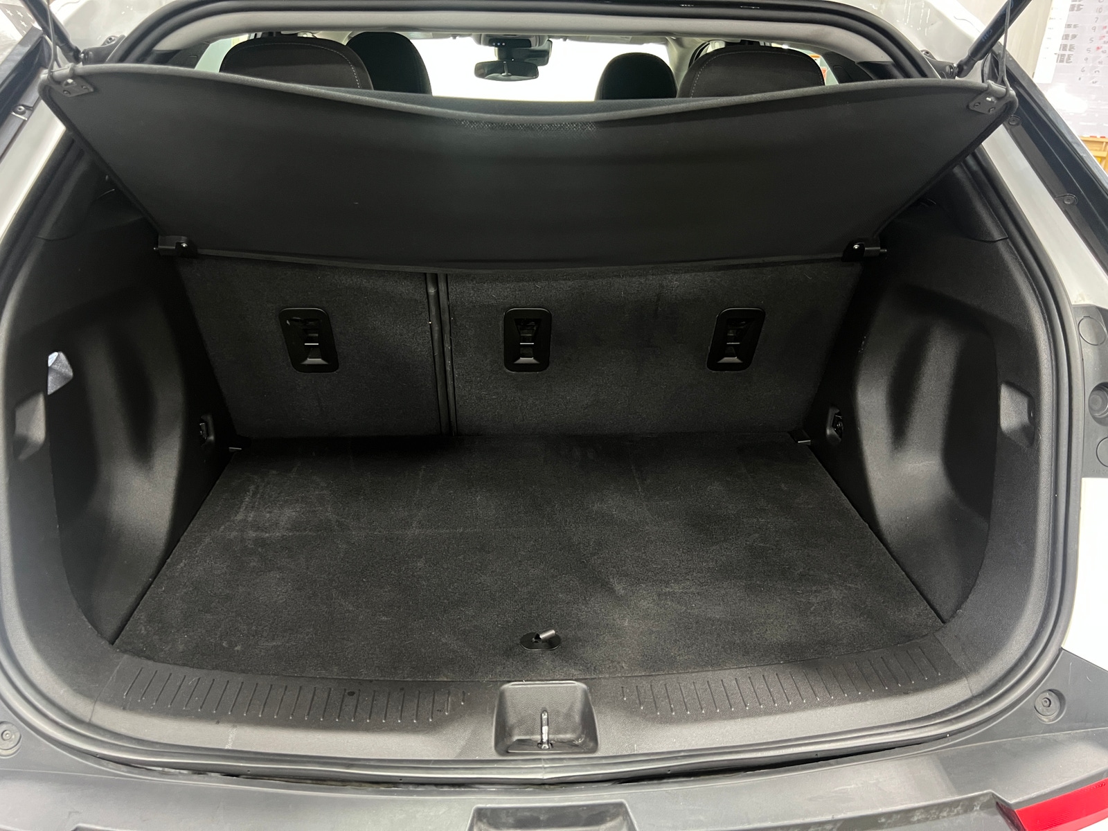 Thumbnail: 2023 Chevrolet Bolt EUV - 7