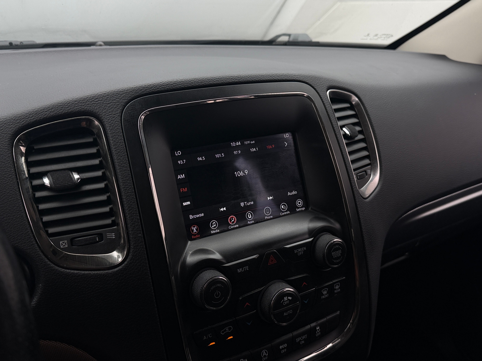 Thumbnail: 2019 Dodge Durango - 3