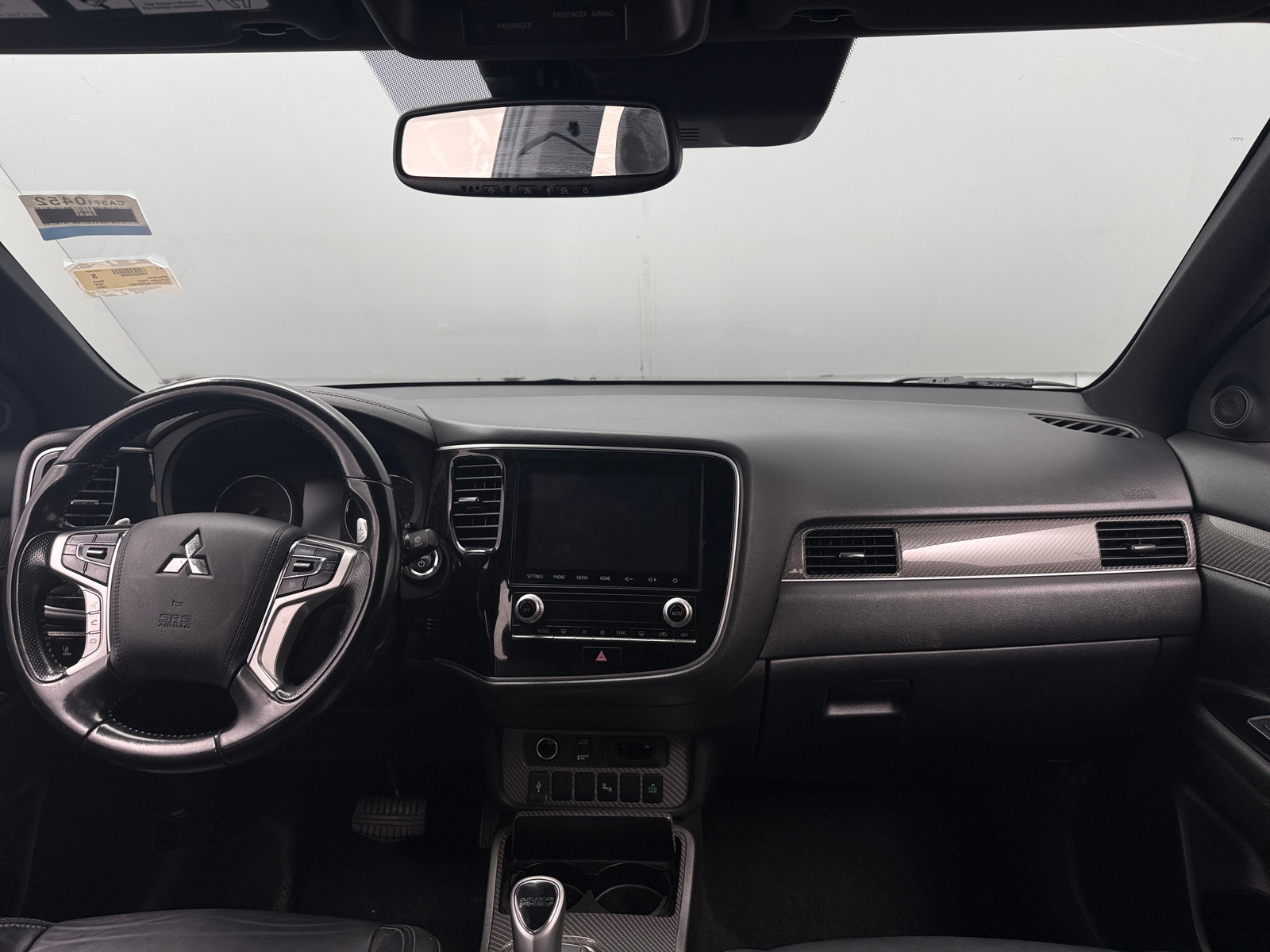 Thumbnail: 2022 Mitsubishi Outlander - 2