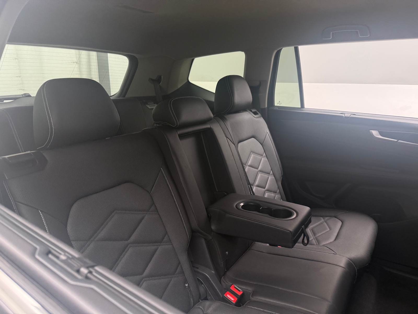 Thumbnail: 2026 Volkswagen Atlas - 6