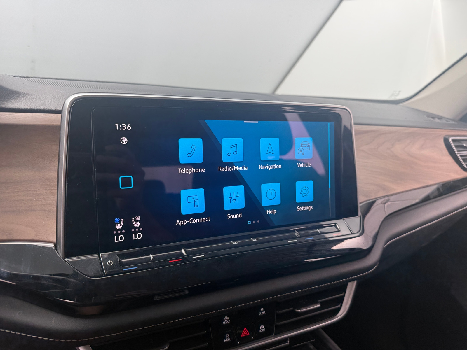 Thumbnail: 2026 Volkswagen Atlas - 4