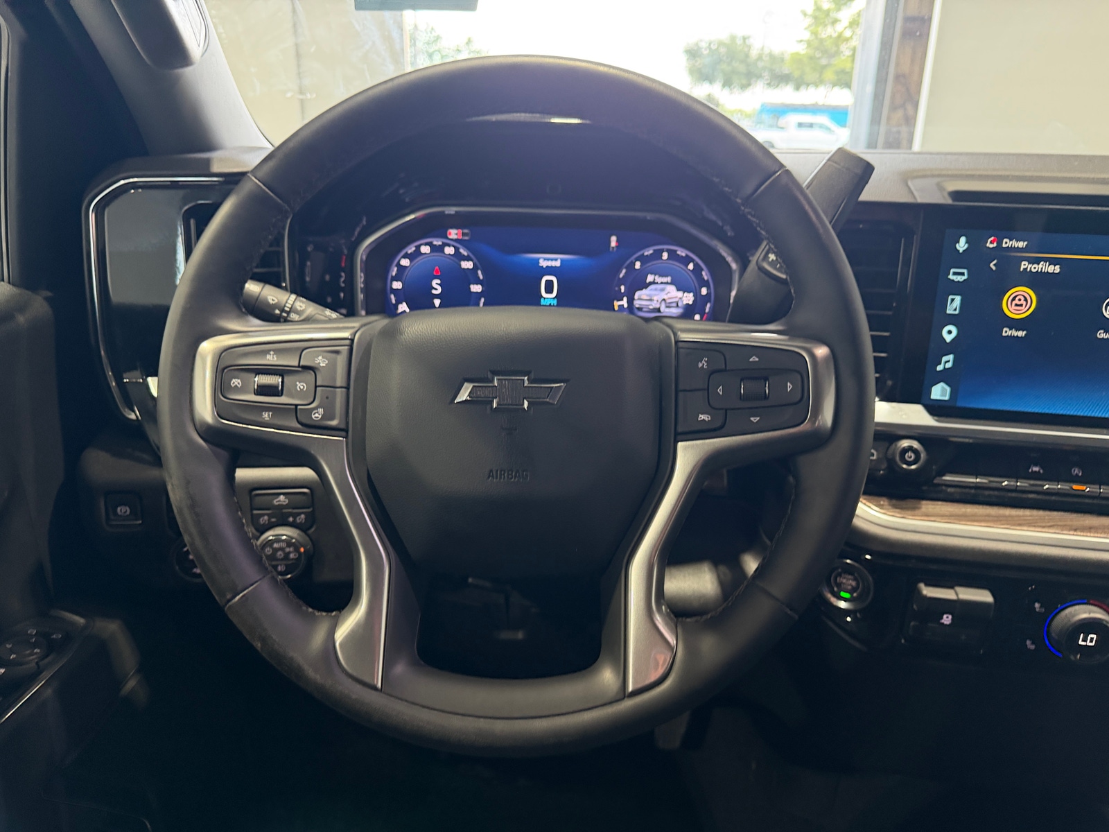 Thumbnail: 2026 Chevrolet Silverado 1500 - 5