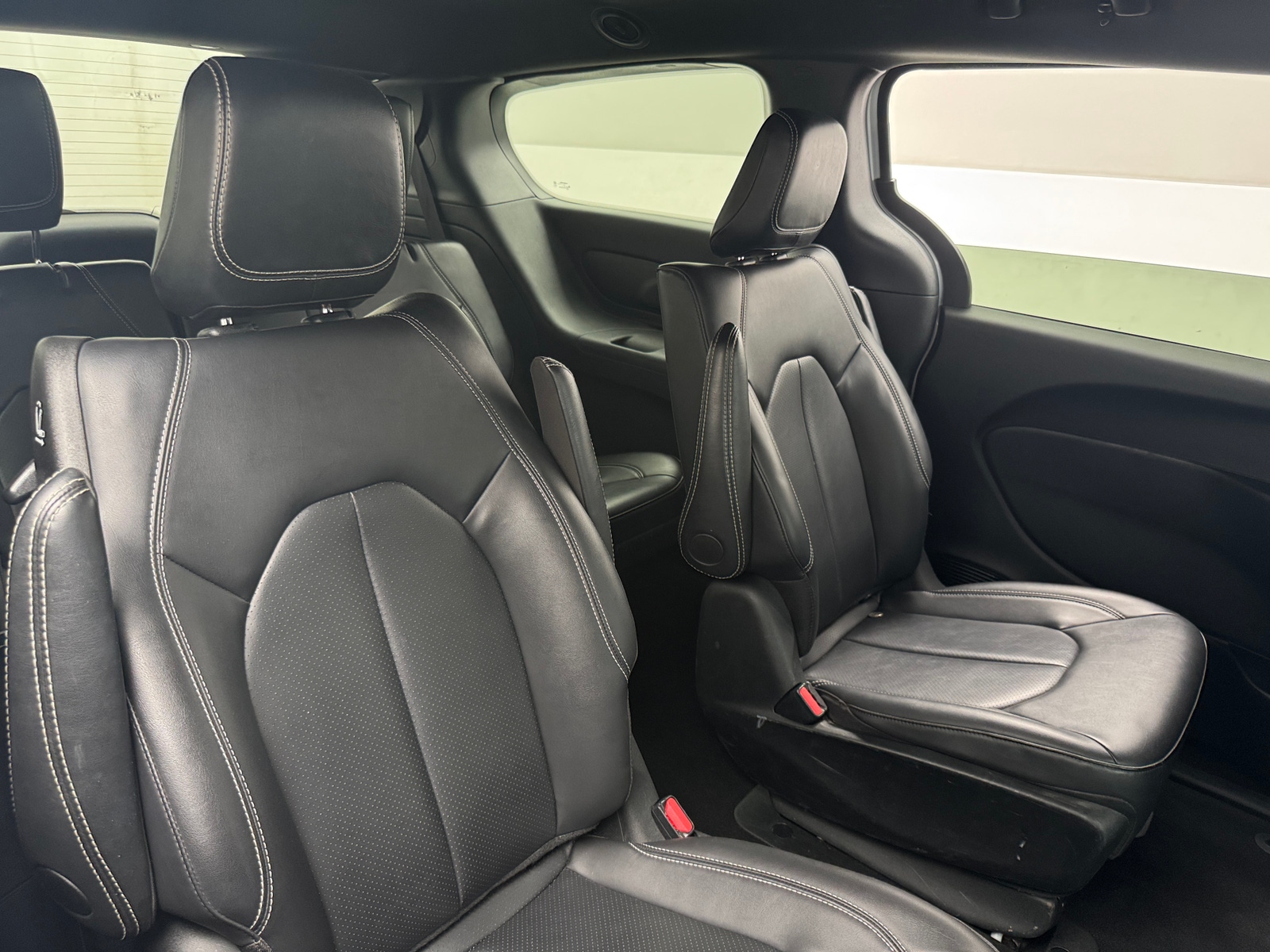 Thumbnail: 2024 Chrysler Pacifica - 5