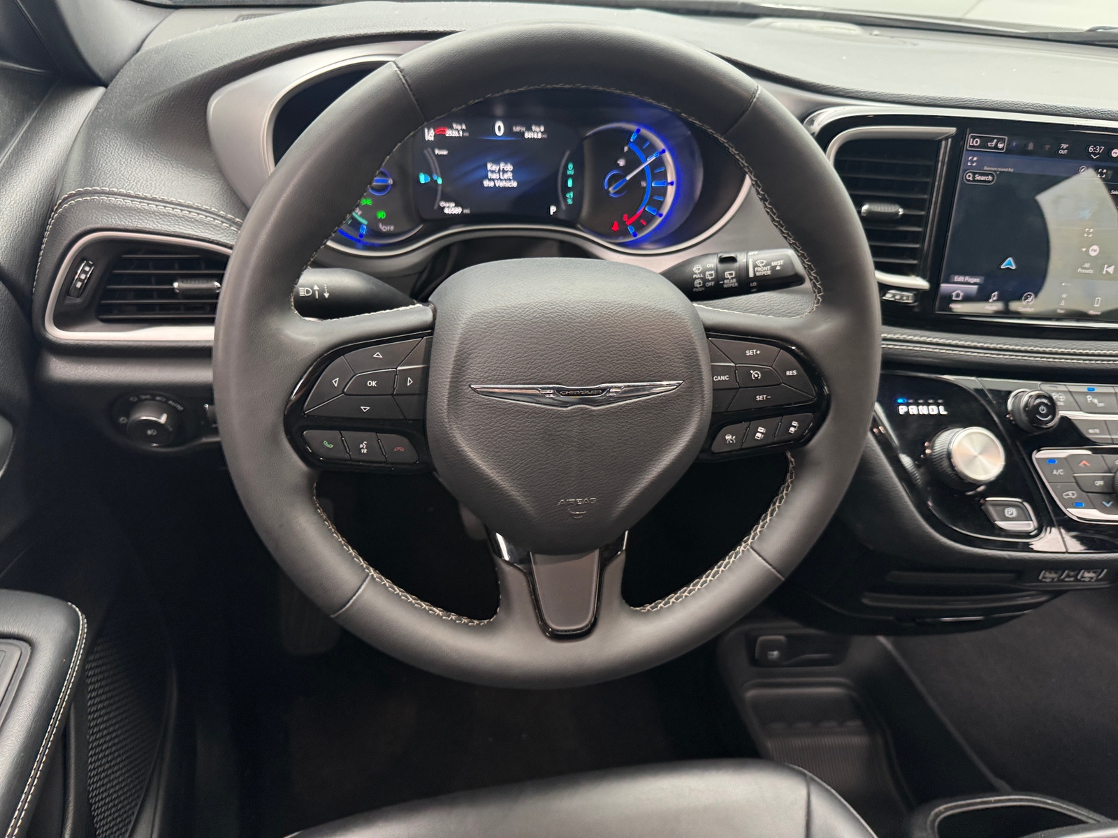 Thumbnail: 2024 Chrysler Pacifica - 4