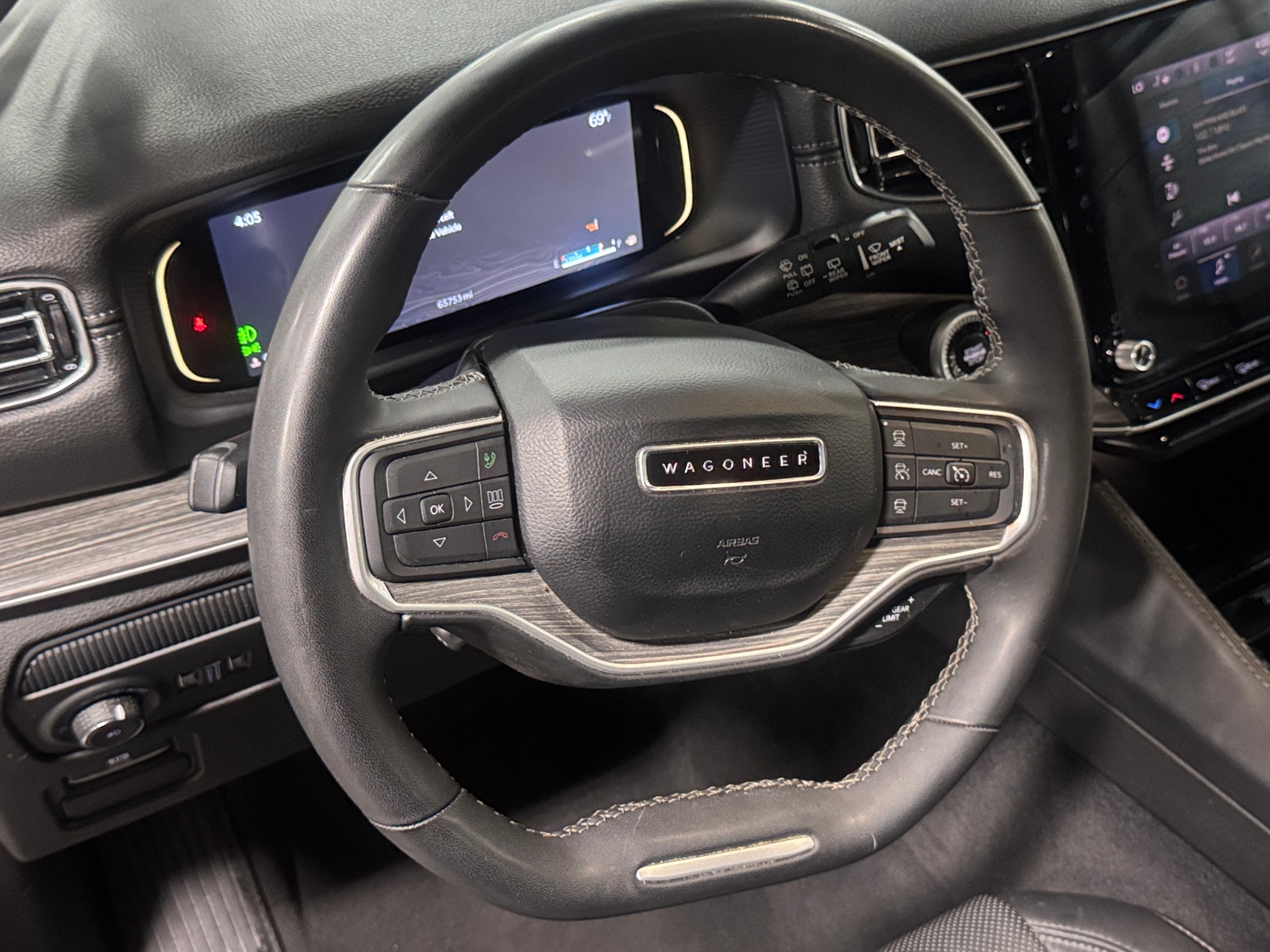 Thumbnail: 2024 Jeep Wagoneer - 4