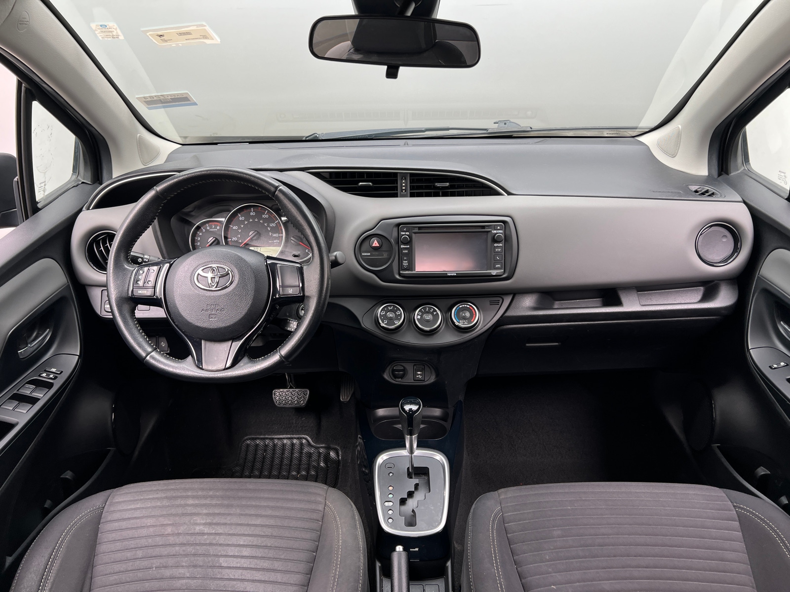 Thumbnail: 2017 Toyota Yaris - 3