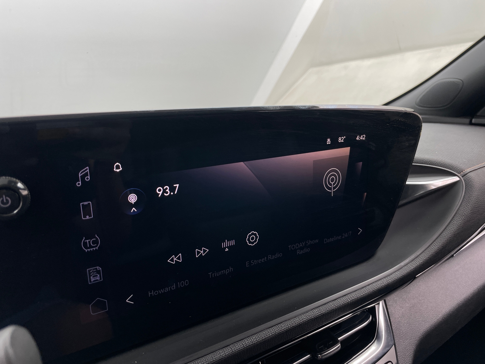 Thumbnail: 2024 Buick Envista - 3