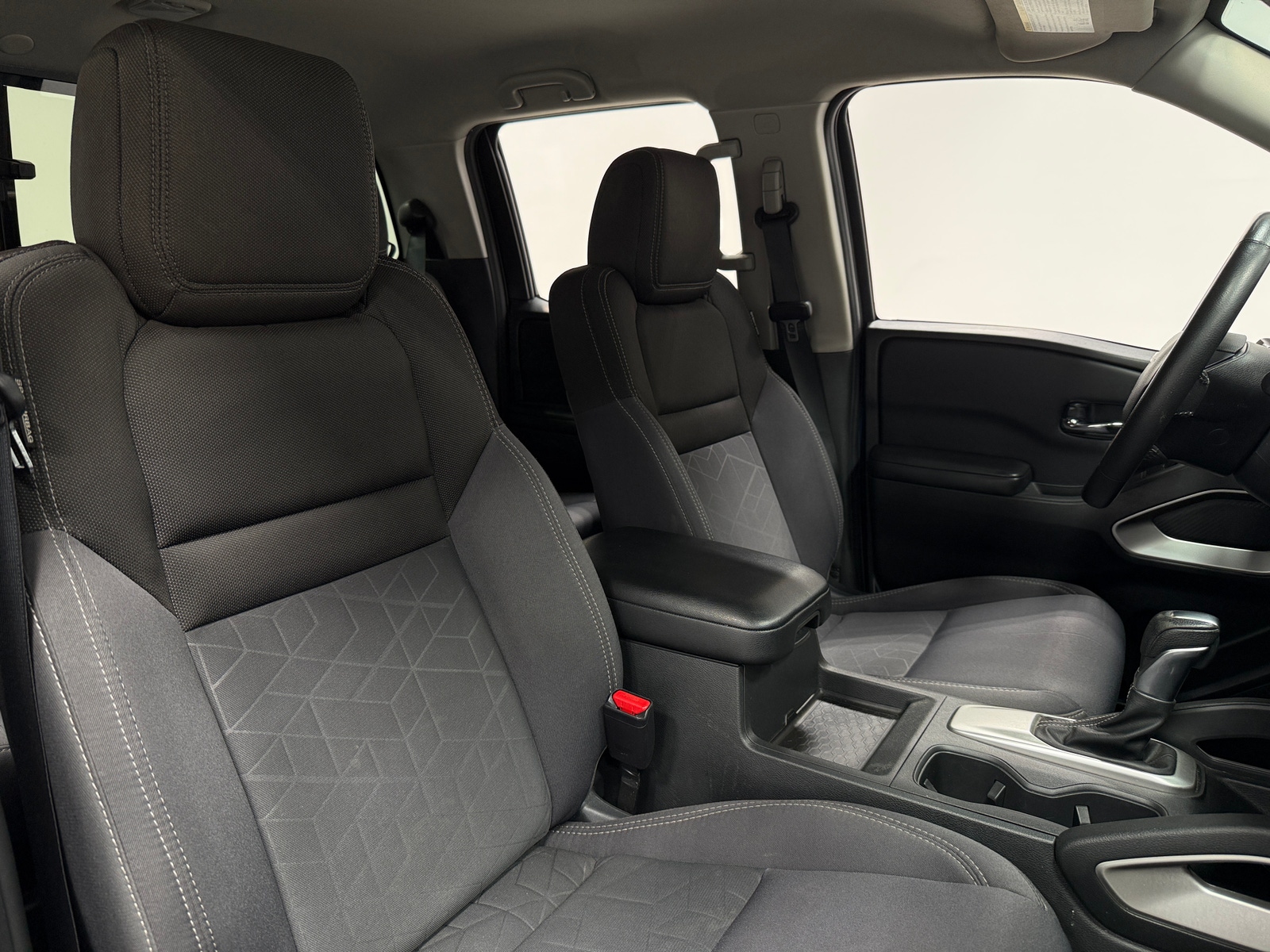 Thumbnail: 2025 Nissan Frontier - 2