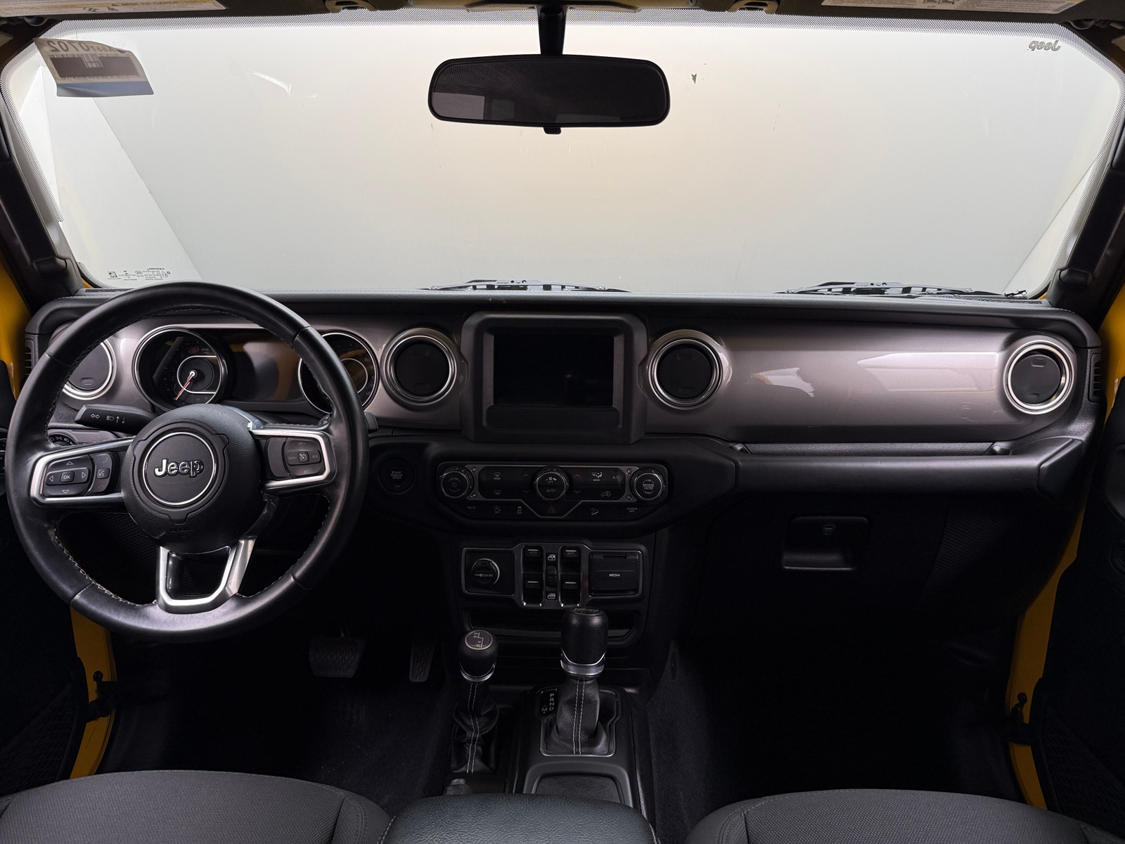Thumbnail: 2019 Jeep Wrangler - 3