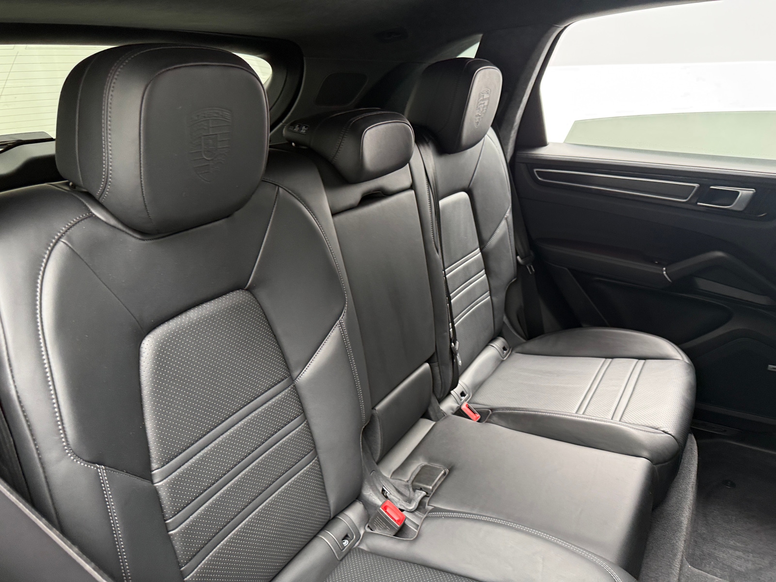 Thumbnail: 2021 Porsche Cayenne - 5
