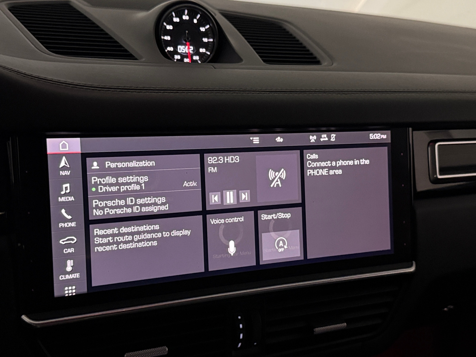 Thumbnail: 2021 Porsche Cayenne - 3