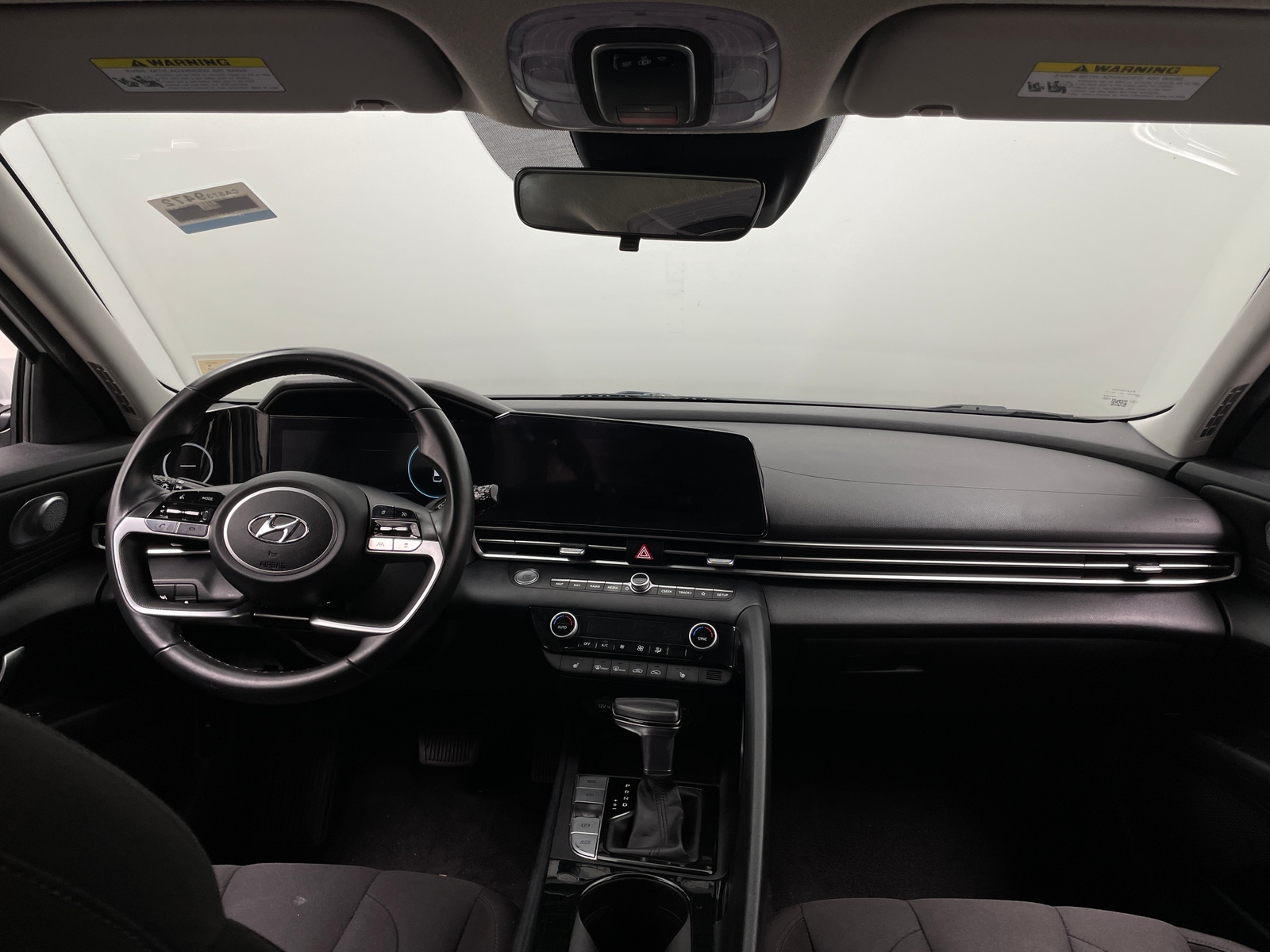Thumbnail: 2023 Hyundai Elantra - 3