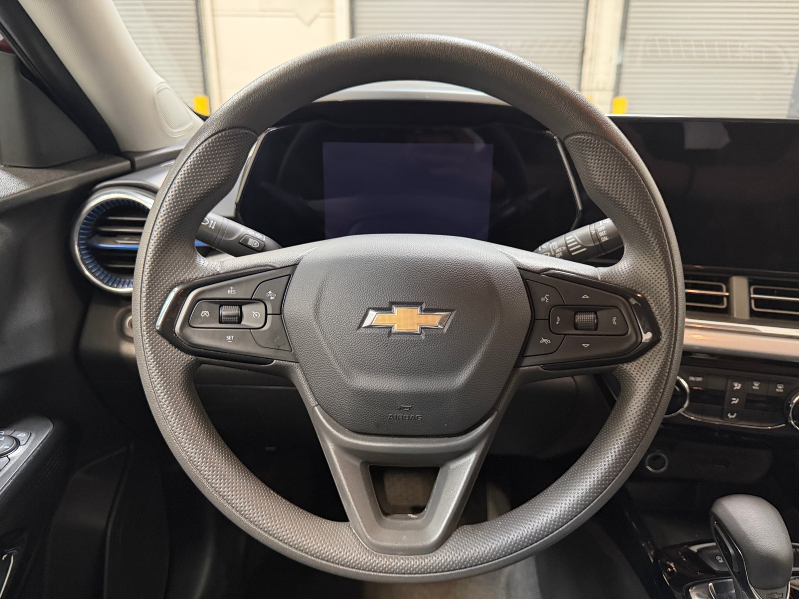 Thumbnail: 2025 Chevrolet Trax - 4