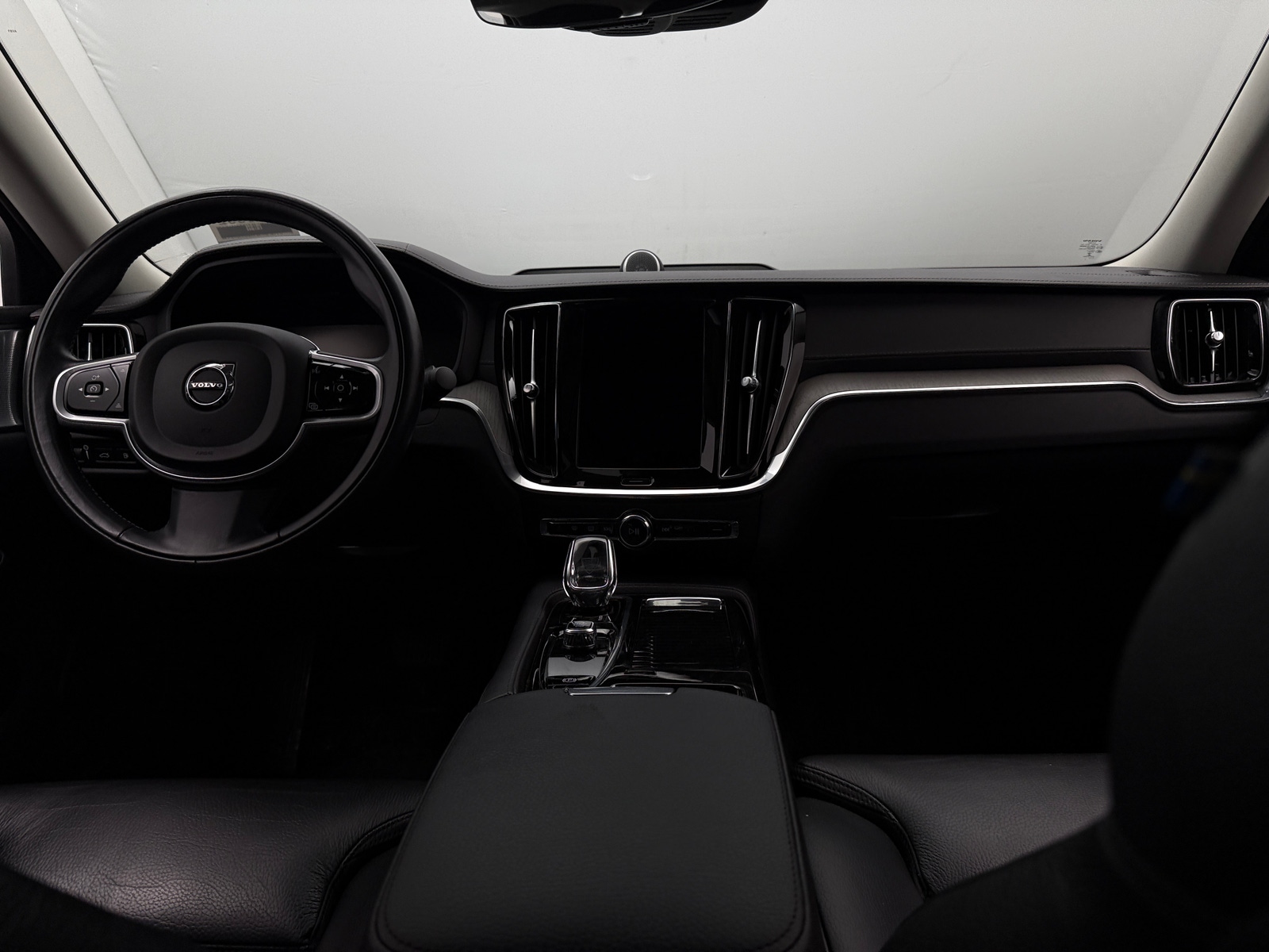 Thumbnail: 2022 Volvo S60 - 2