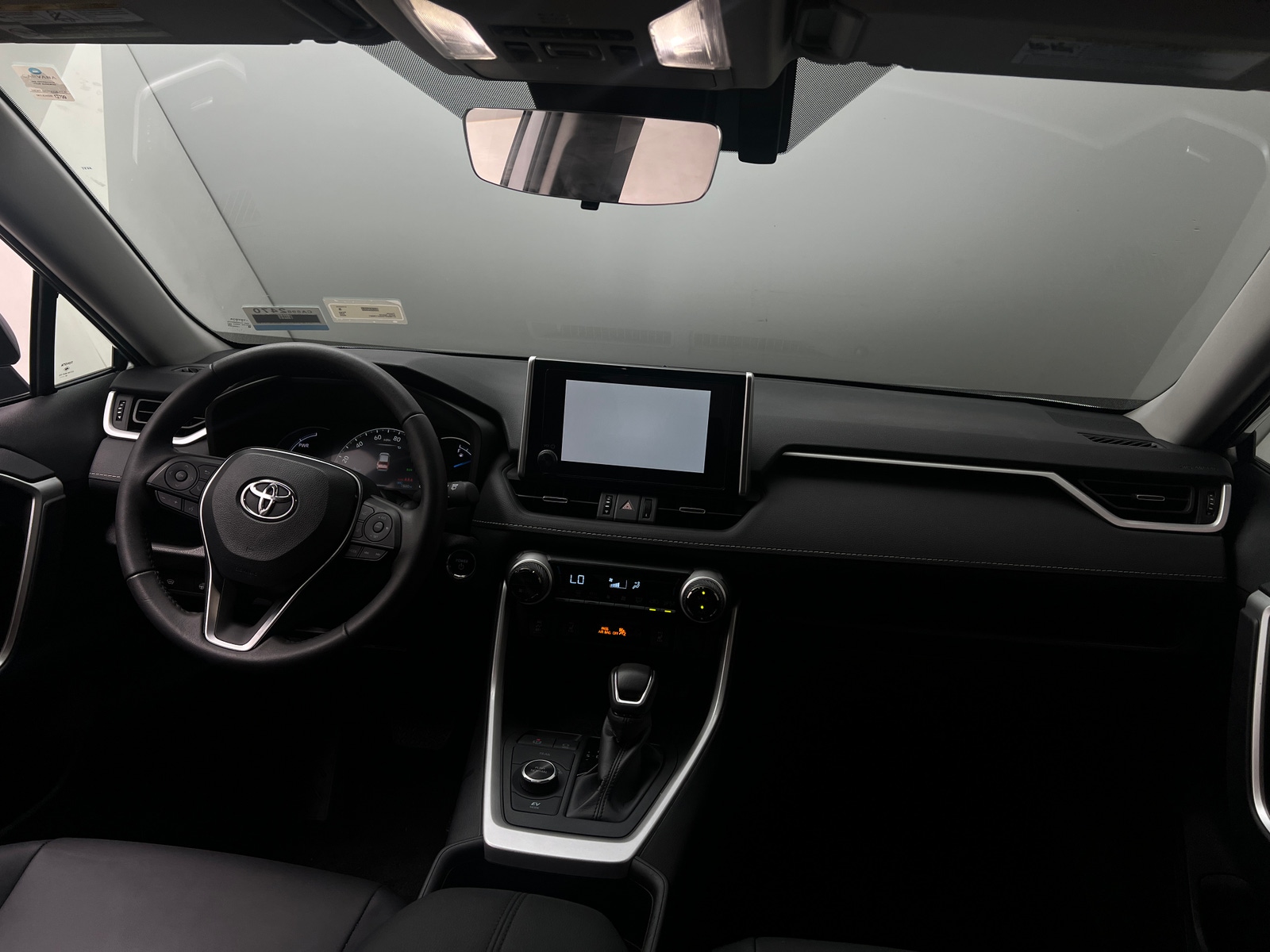 Thumbnail: 2025 Toyota RAV4 - 2