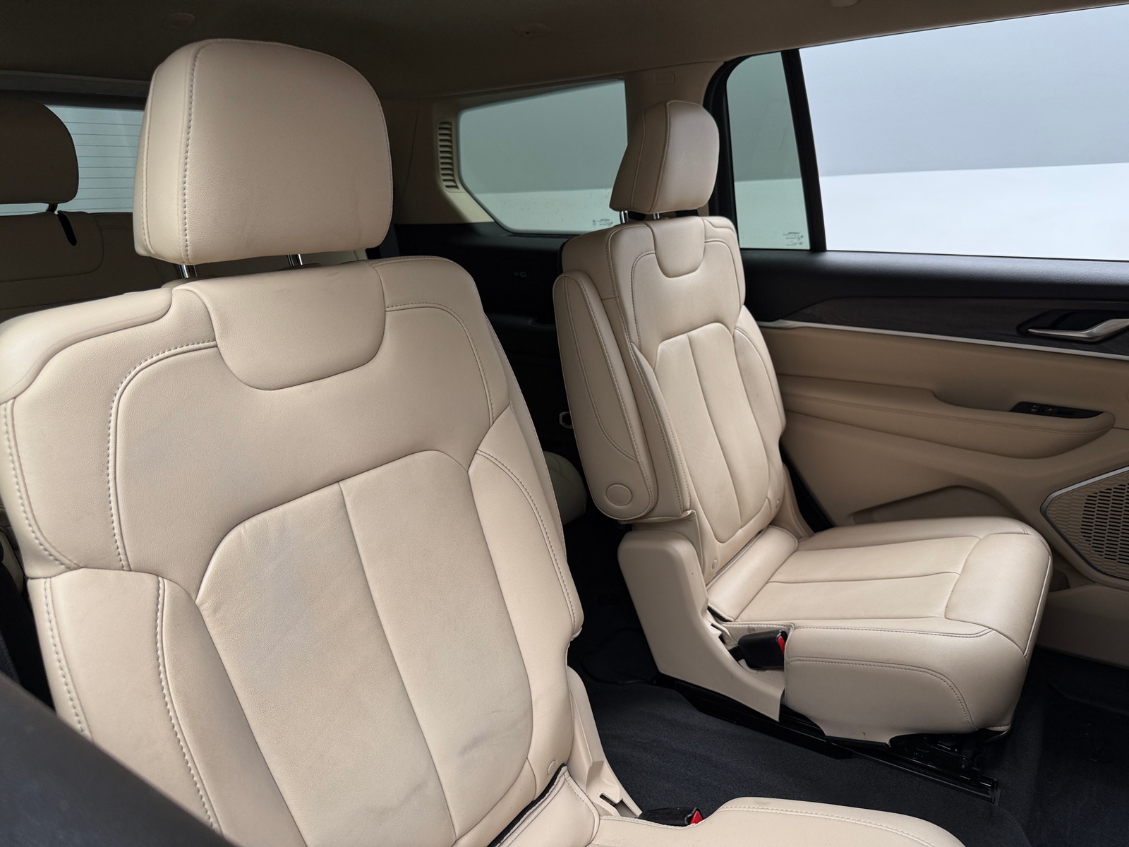 Thumbnail: 2022 Jeep Grand Cherokee L - 5