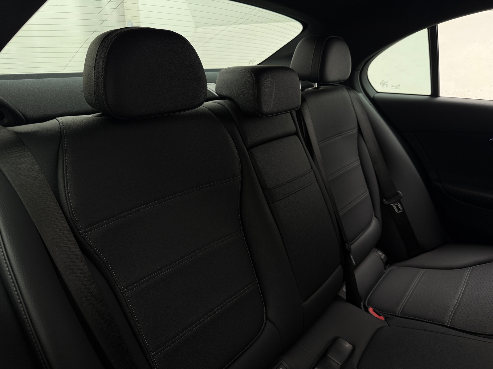 Thumbnail: 2023 Mercedes-Benz C-Class - 5