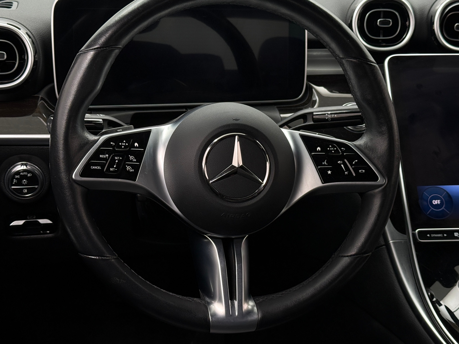 Thumbnail: 2023 Mercedes-Benz C-Class - 4
