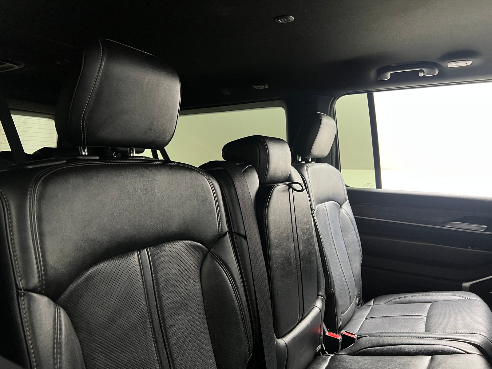 Thumbnail: 2024 Jeep Wagoneer - 5