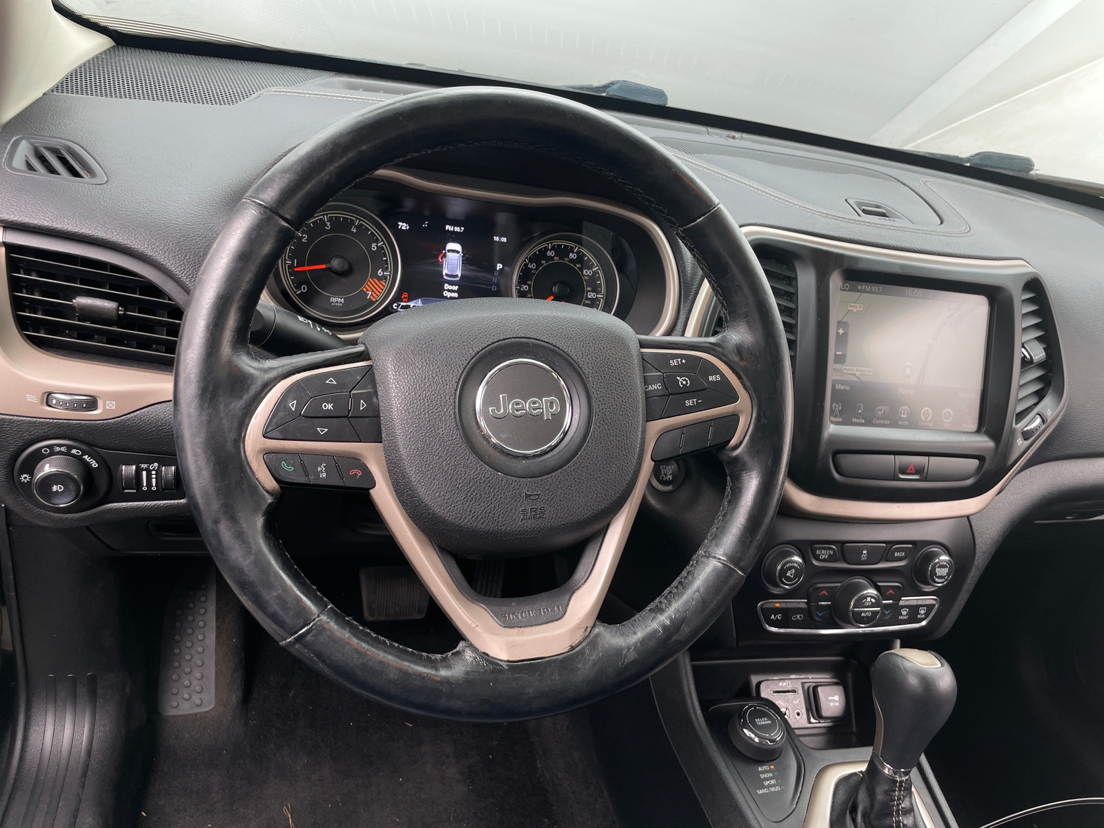 Thumbnail: 2015 Jeep Cherokee - 4