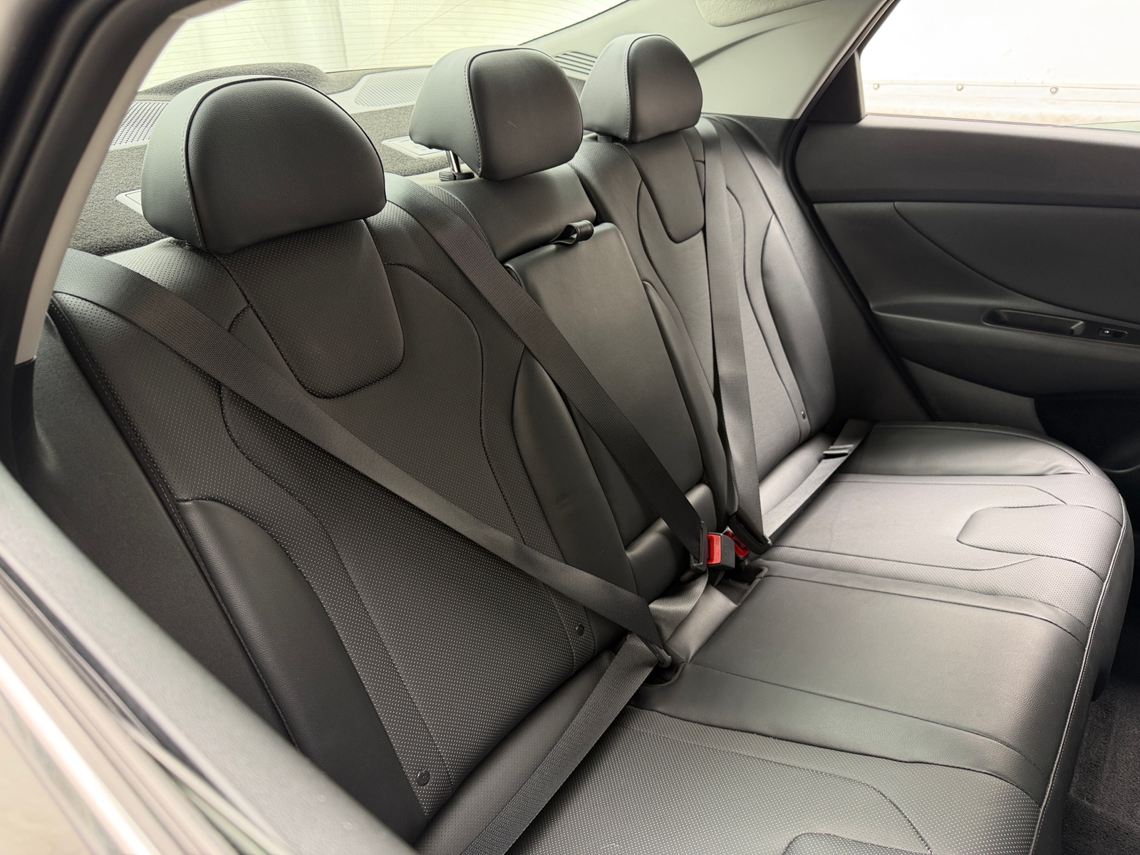 Thumbnail: 2023 Hyundai Elantra - 5