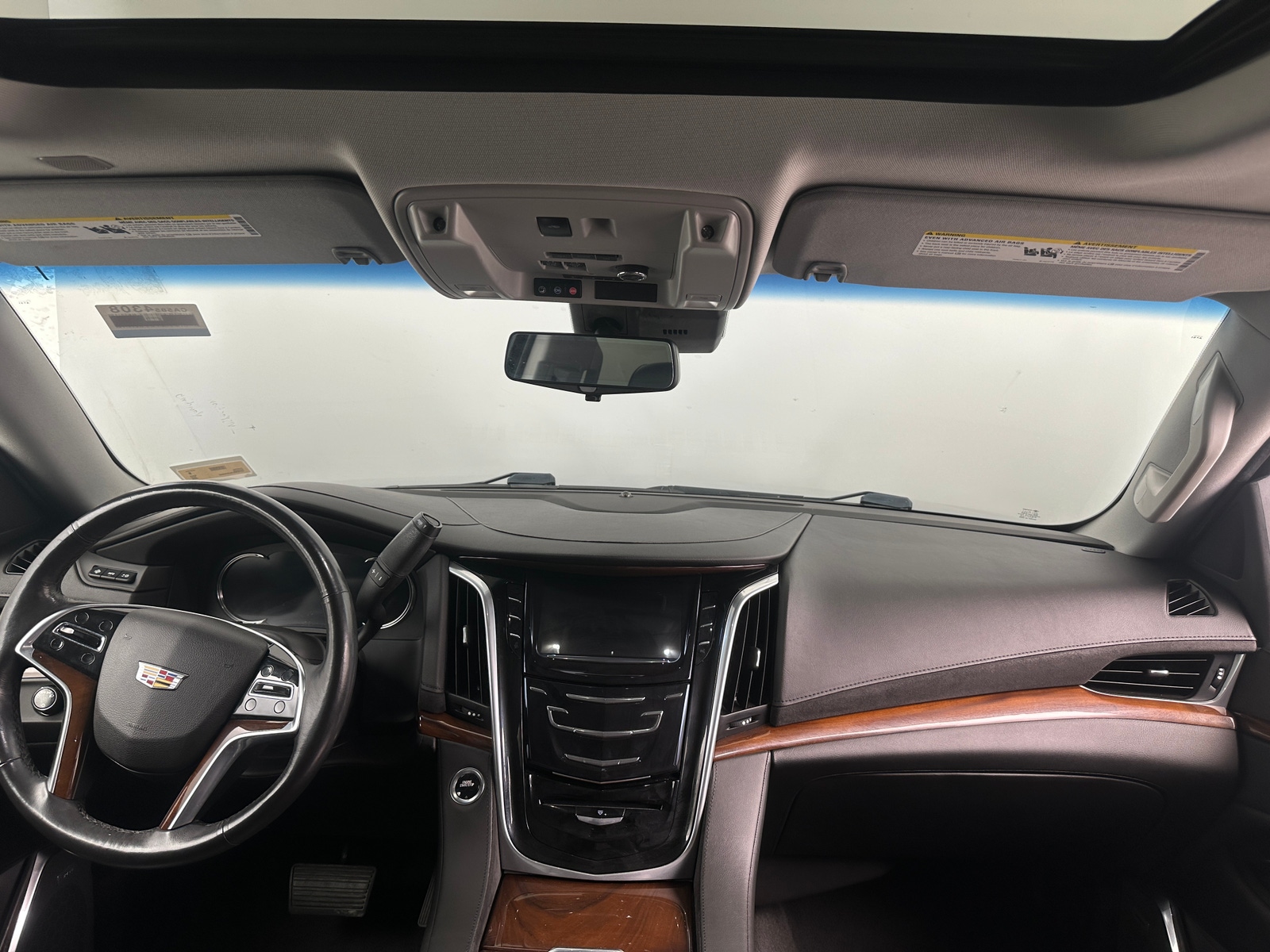 Thumbnail: 2020 Cadillac Escalade - 2