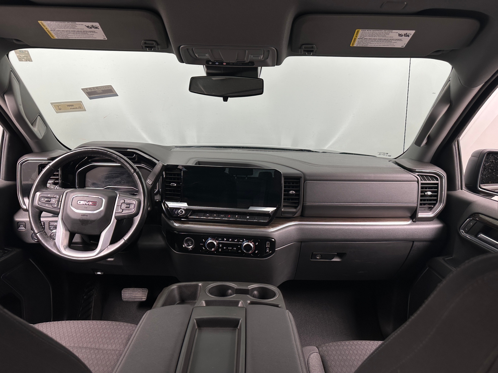 Thumbnail: 2022 GMC Sierra 1500 - 3