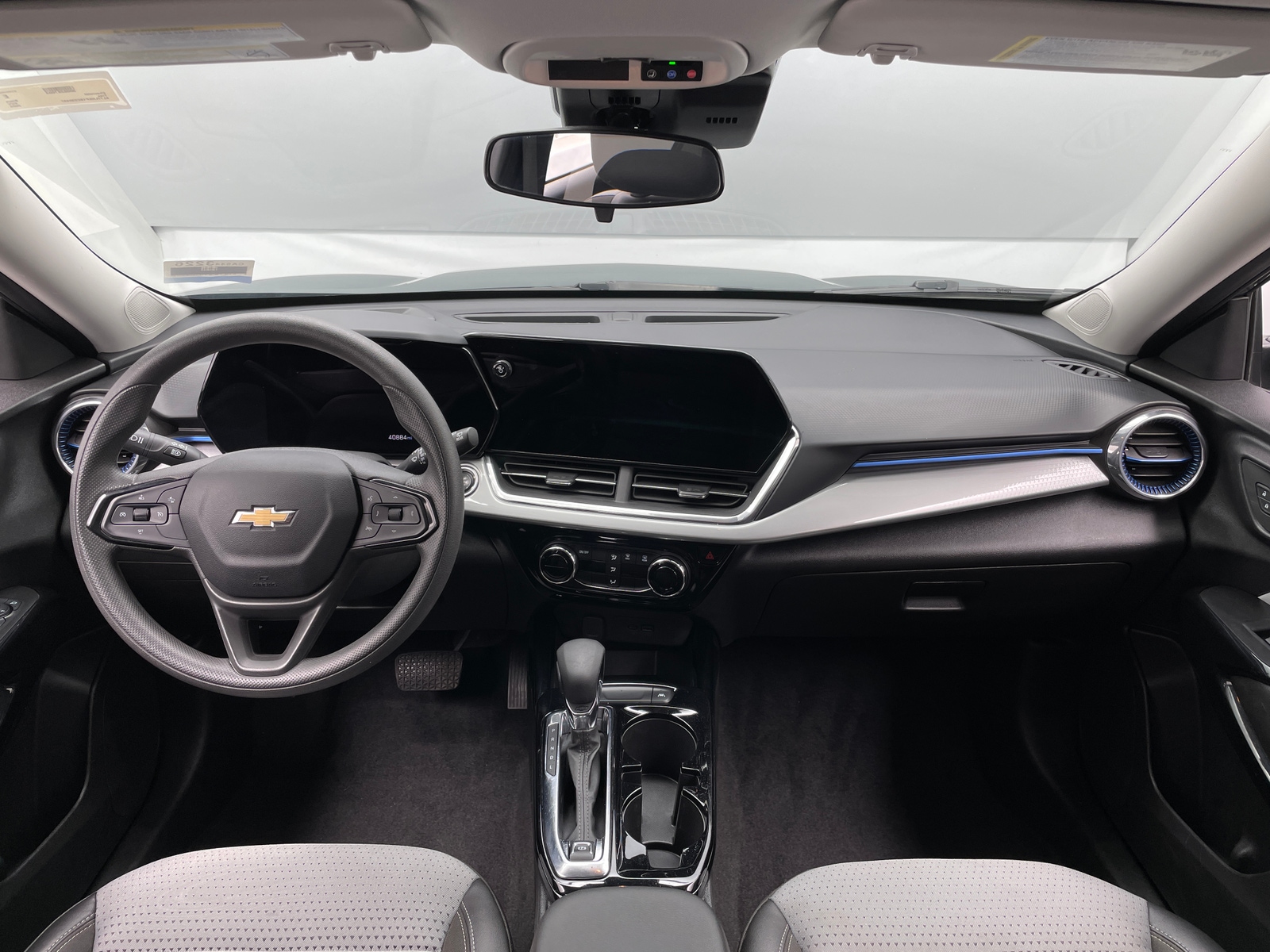 Thumbnail: 2025 Chevrolet Trax - 2