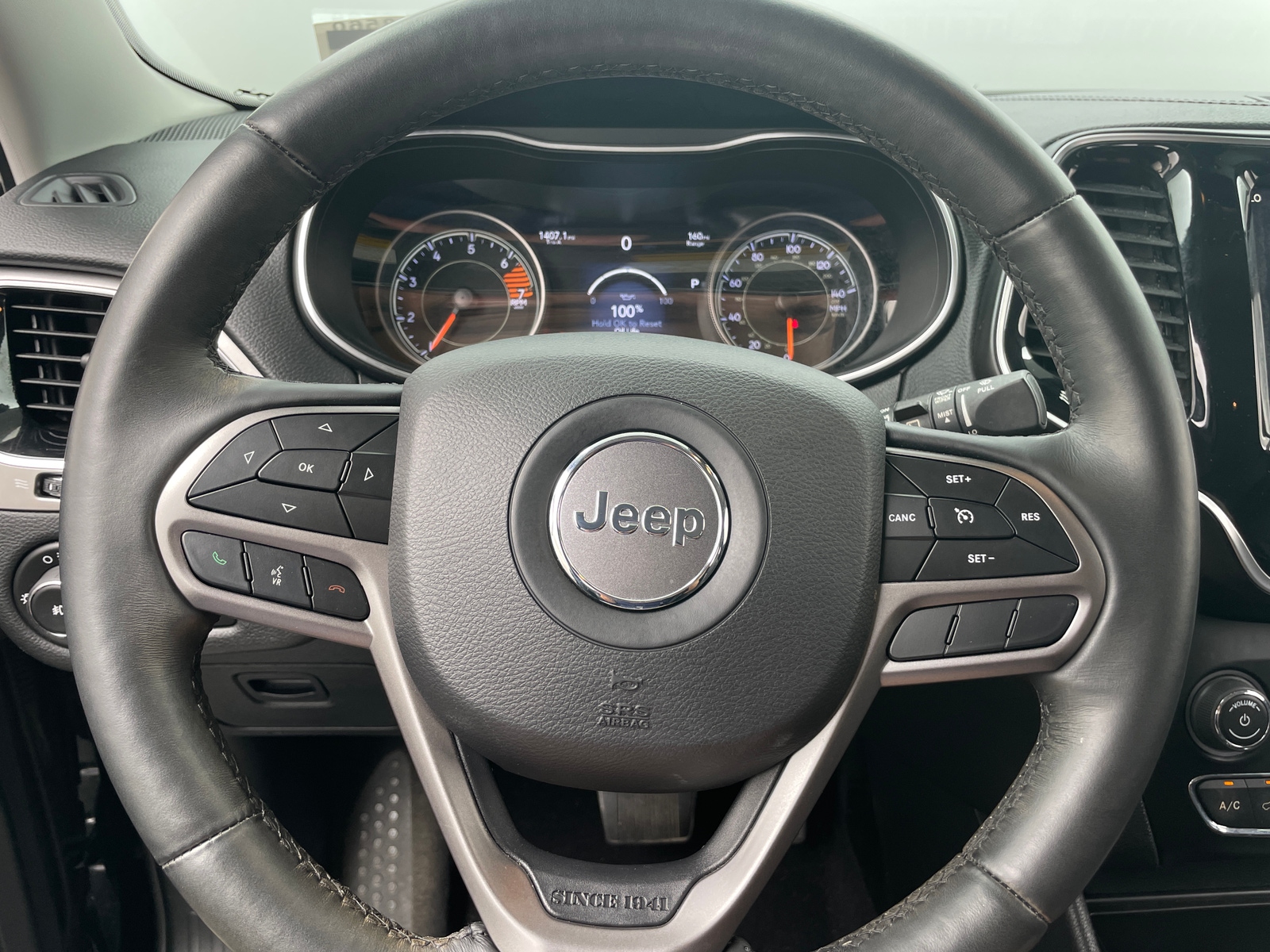 Thumbnail: 2019 Jeep Cherokee - 4