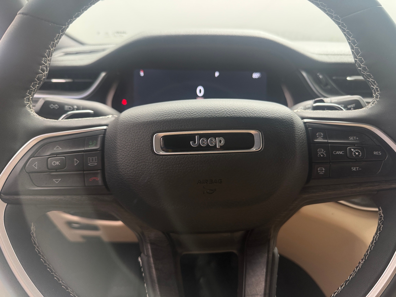 Thumbnail: 2025 Jeep Grand Cherokee L - 4