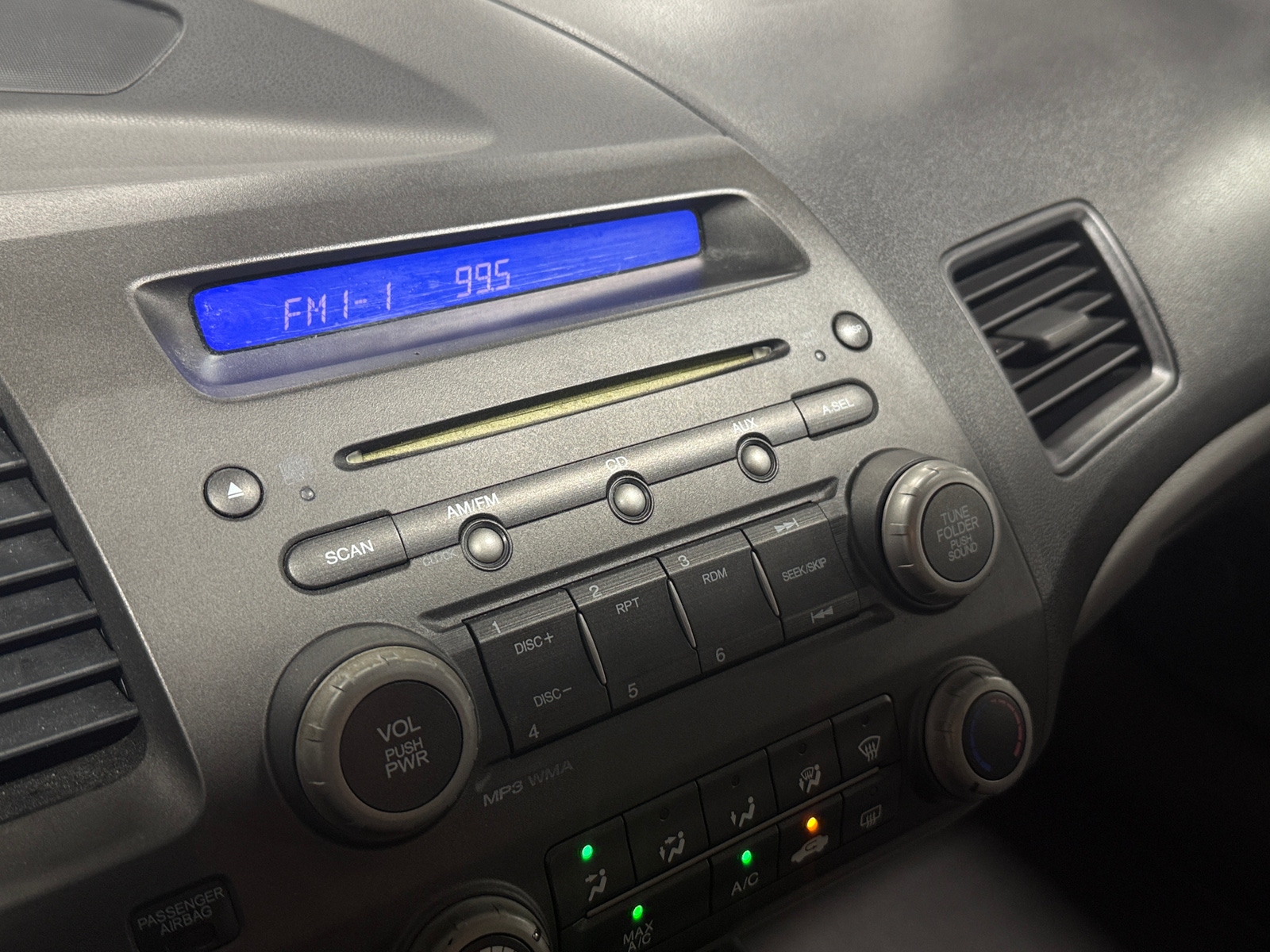 Thumbnail: 2011 Honda Civic - 4