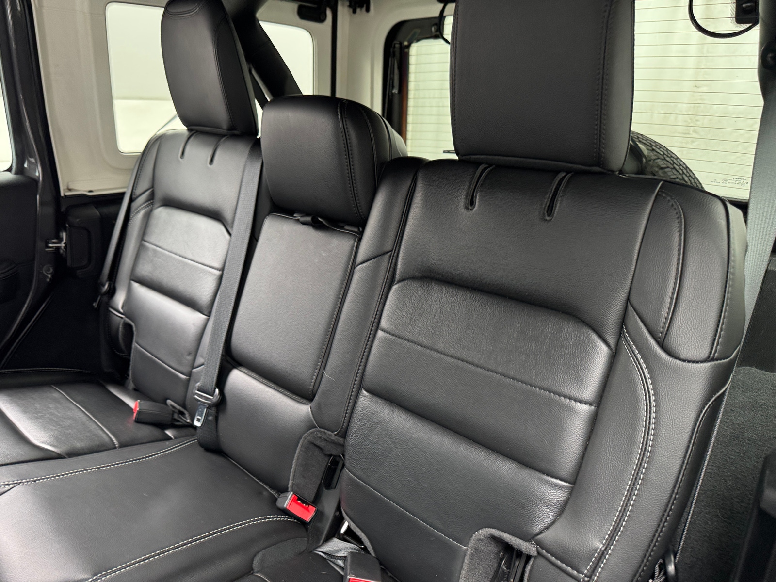 Thumbnail: 2021 Jeep Wrangler - 5