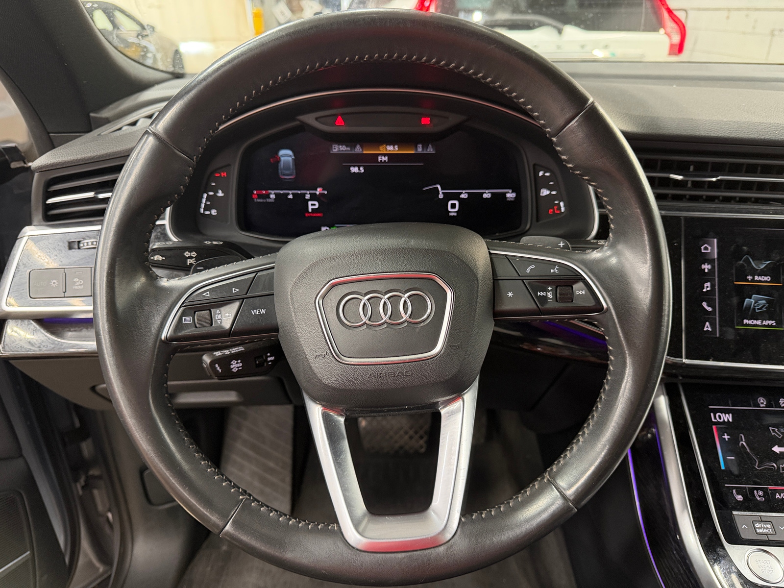 Thumbnail: 2020 Audi Q8 - 4