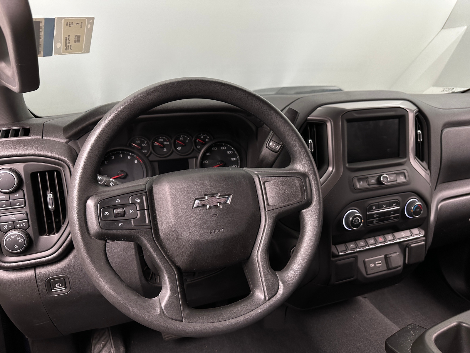 Thumbnail: 2022 Chevrolet Silverado 1500 - 5