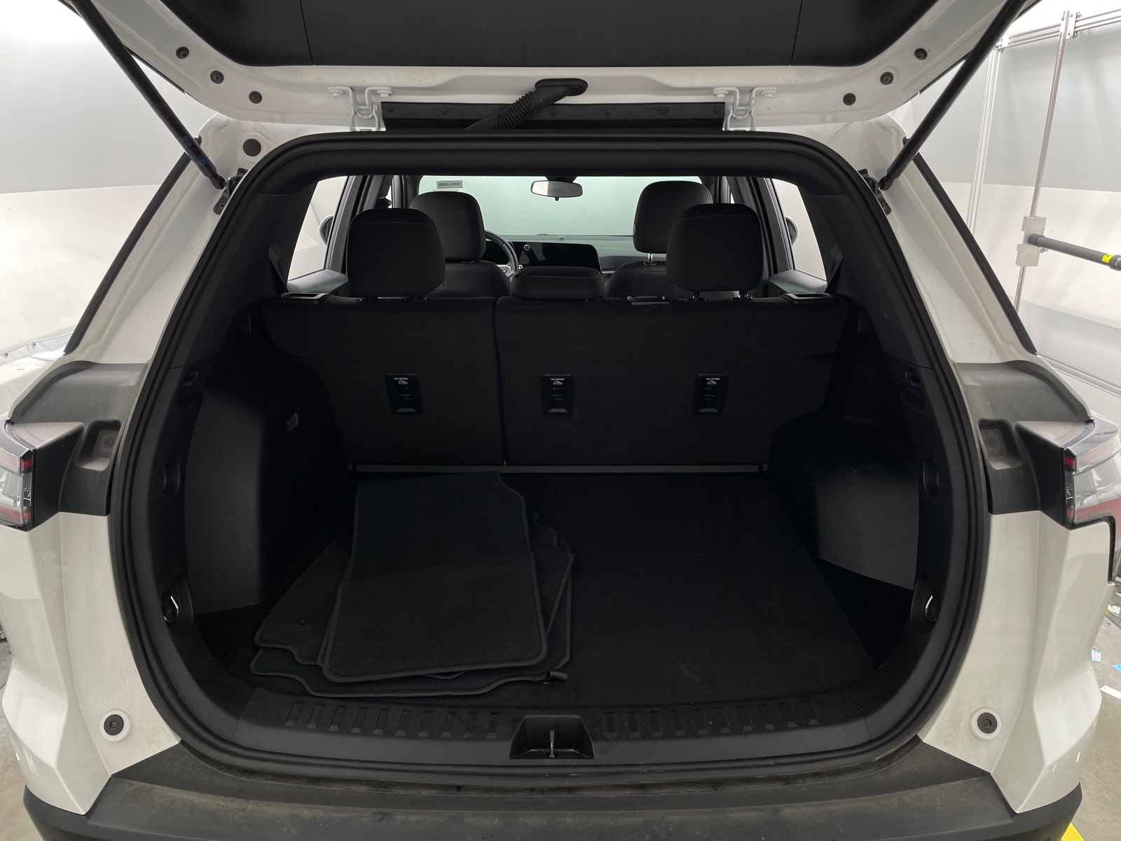 Thumbnail: 2026 Chevrolet Equinox - 7