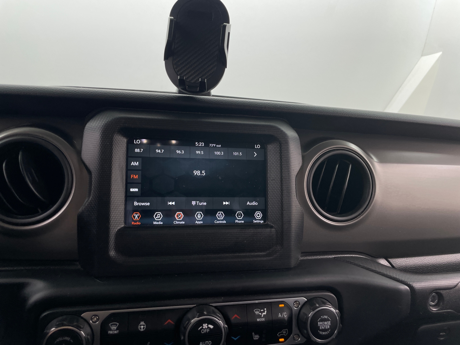 Thumbnail: 2022 Jeep Gladiator - 4