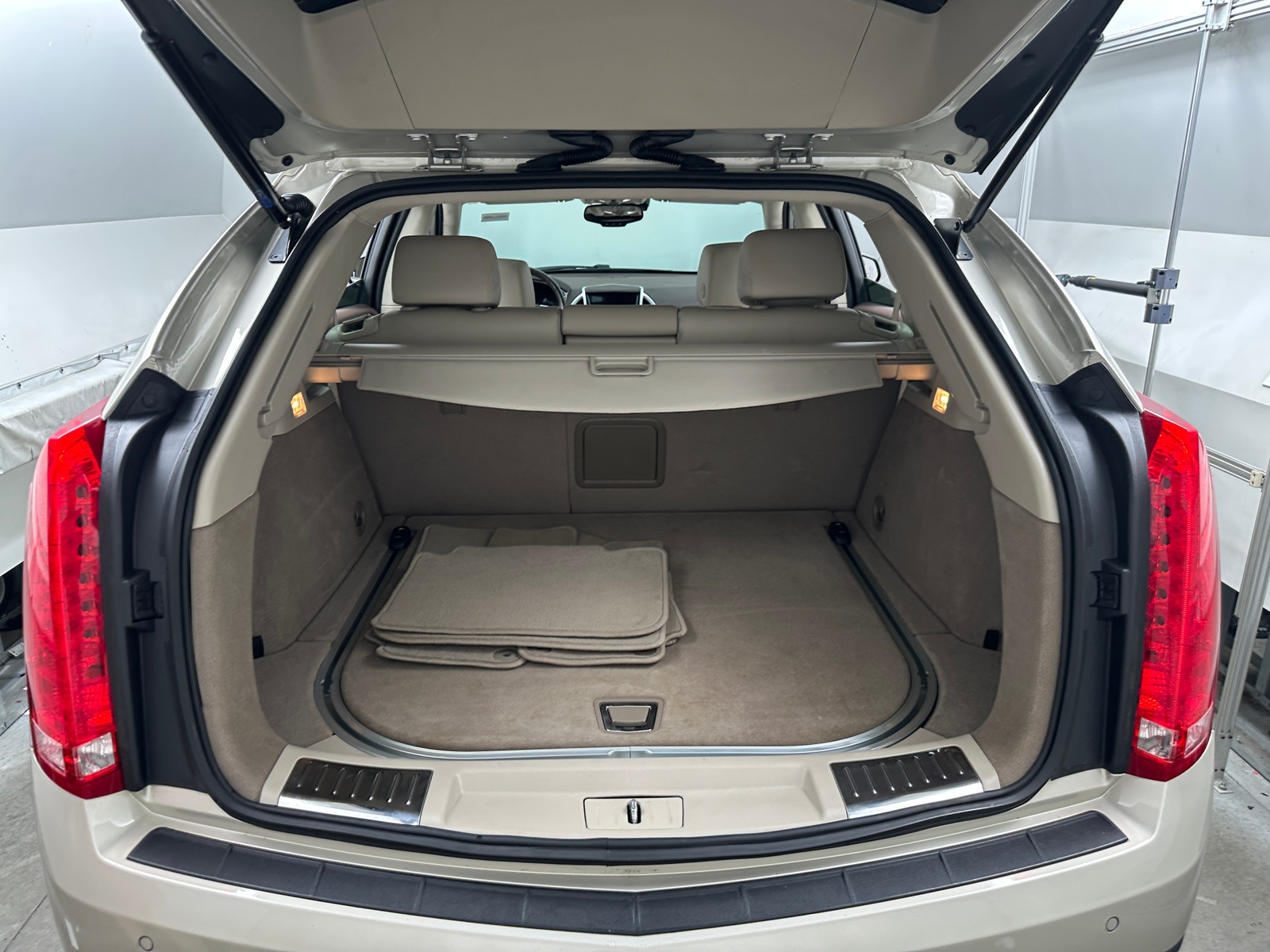 Thumbnail: 2015 Cadillac SRX - 6