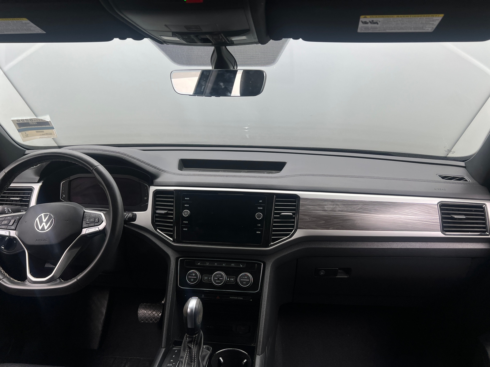 Thumbnail: 2023 Volkswagen Atlas - 2