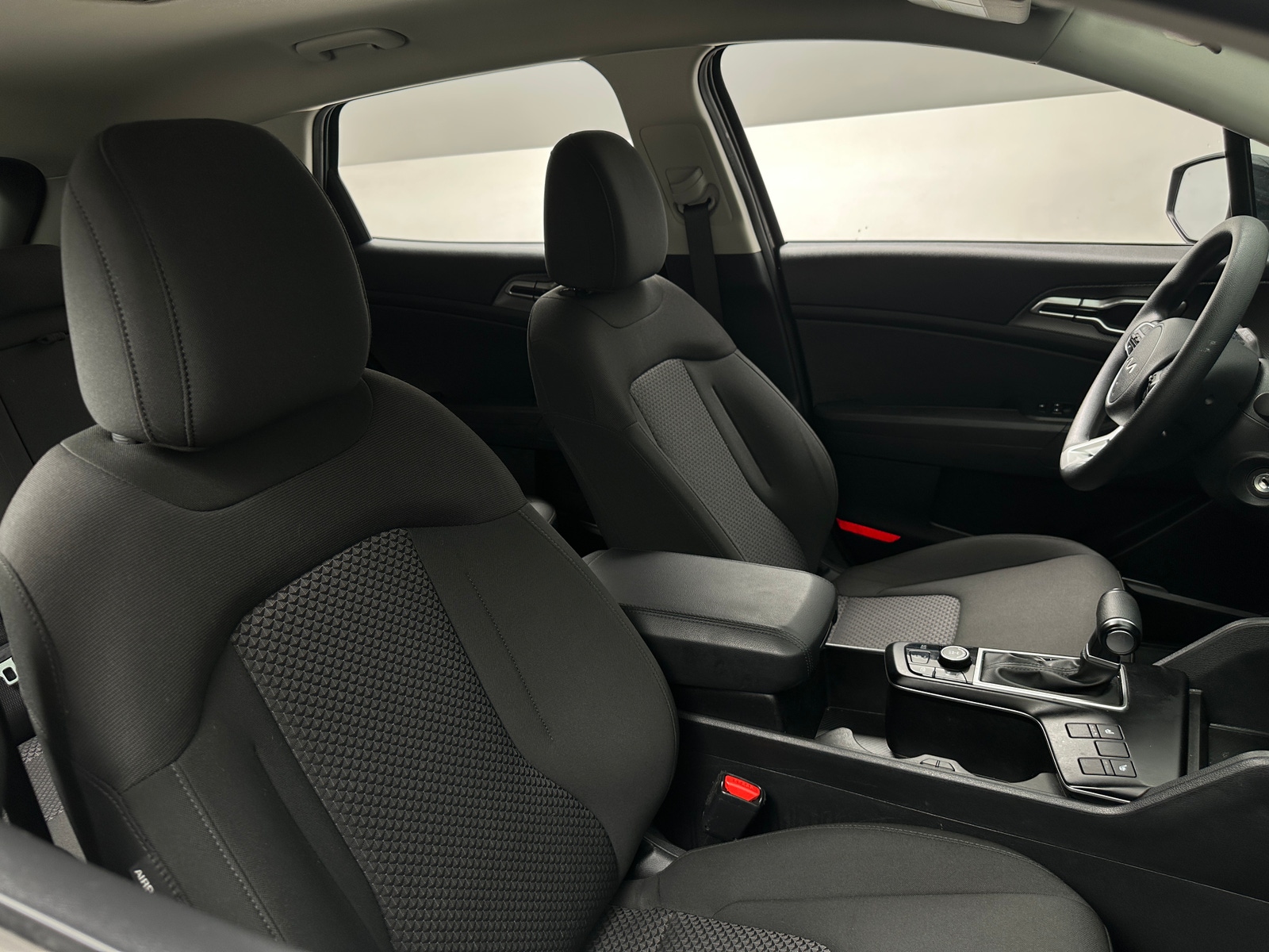 Thumbnail: 2025 Kia Sportage - 2