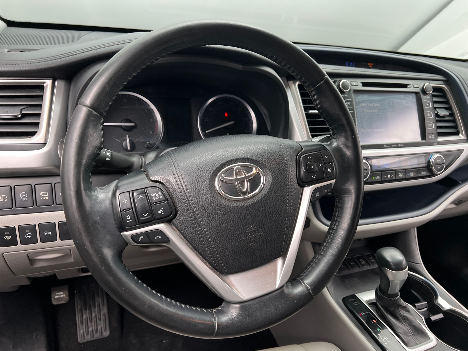 Thumbnail: 2019 Toyota Highlander - 4