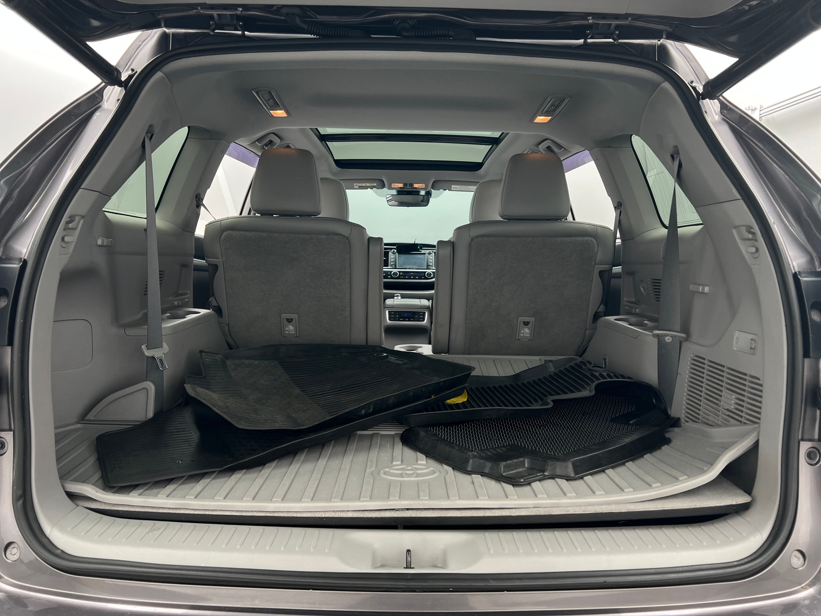 Thumbnail: 2019 Toyota Highlander - 6