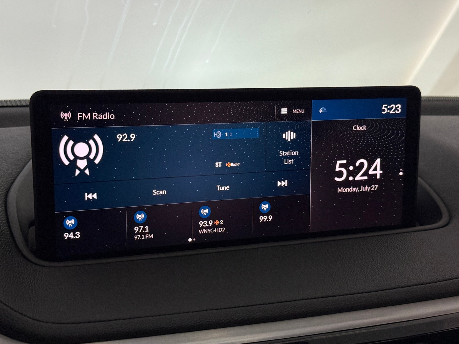 Thumbnail: 2024 Acura MDX - 3