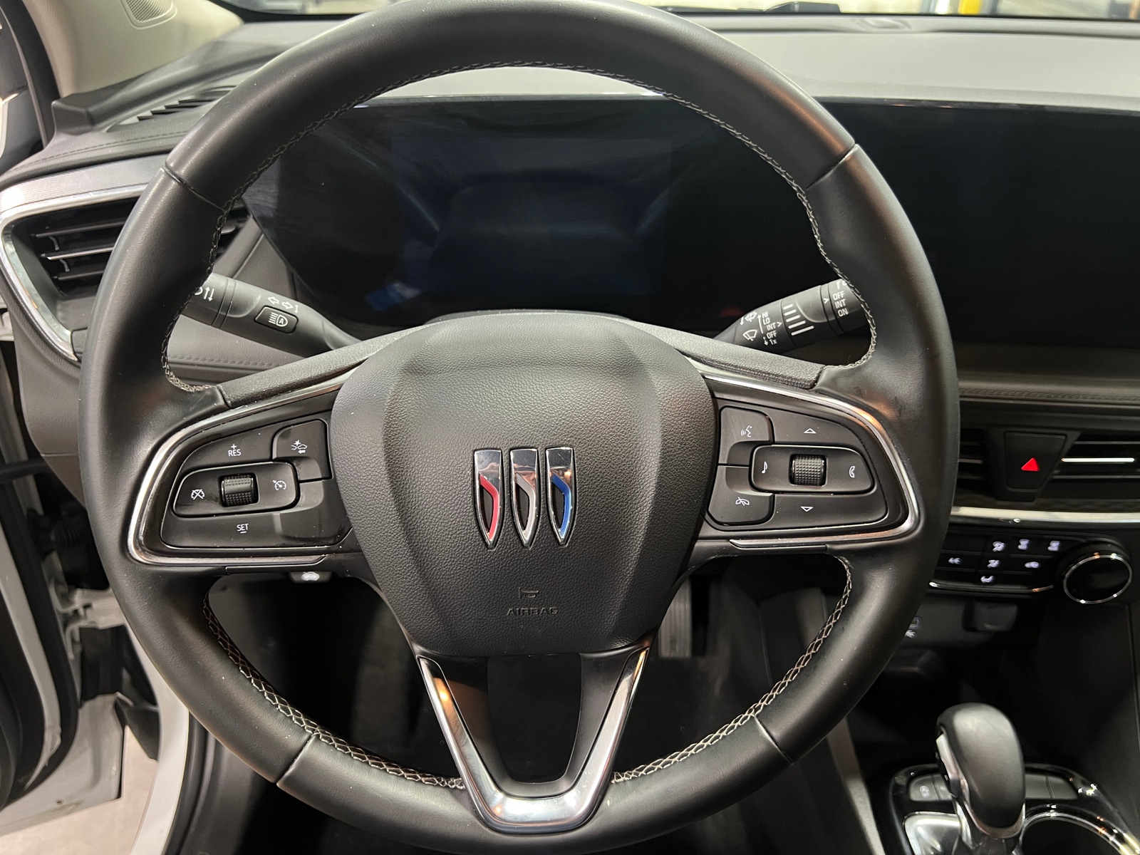 Thumbnail: 2025 Buick Encore GX - 4