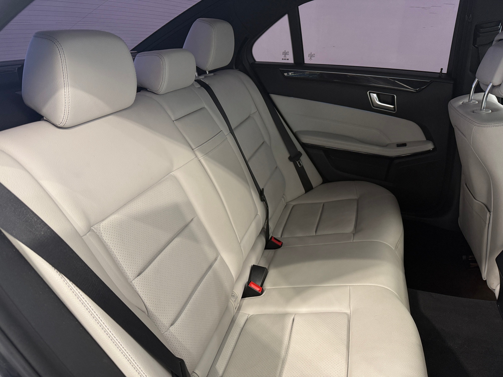 Thumbnail: 2016 Mercedes-Benz E-Class - 5