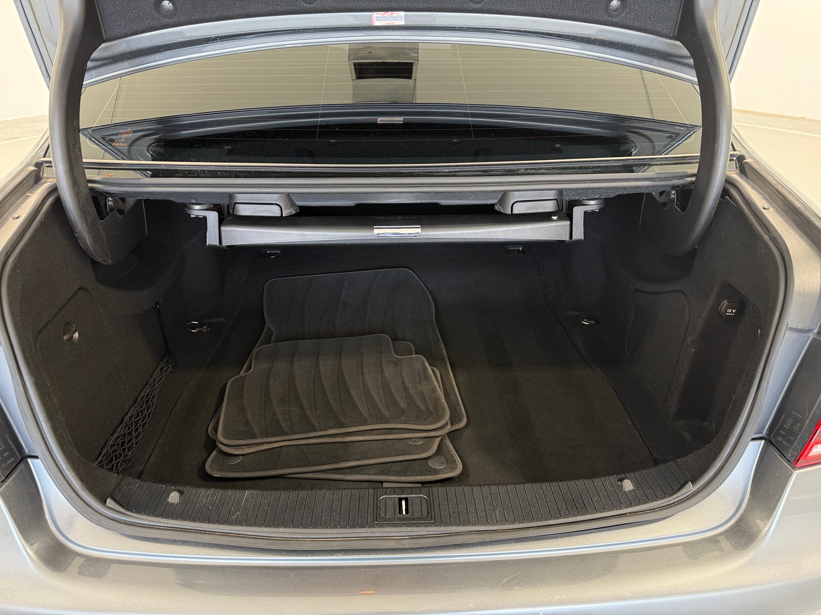 Thumbnail: 2016 Mercedes-Benz E-Class - 6