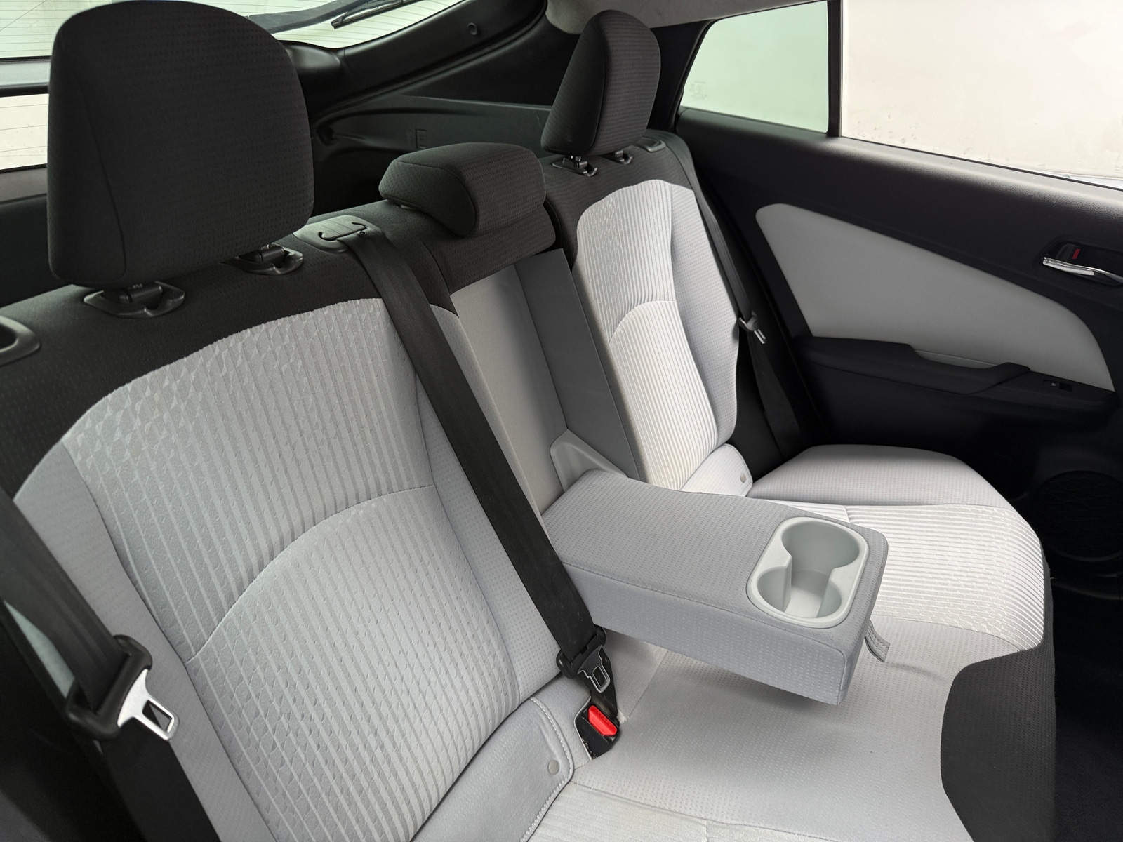 Thumbnail: 2018 Toyota Prius - 6