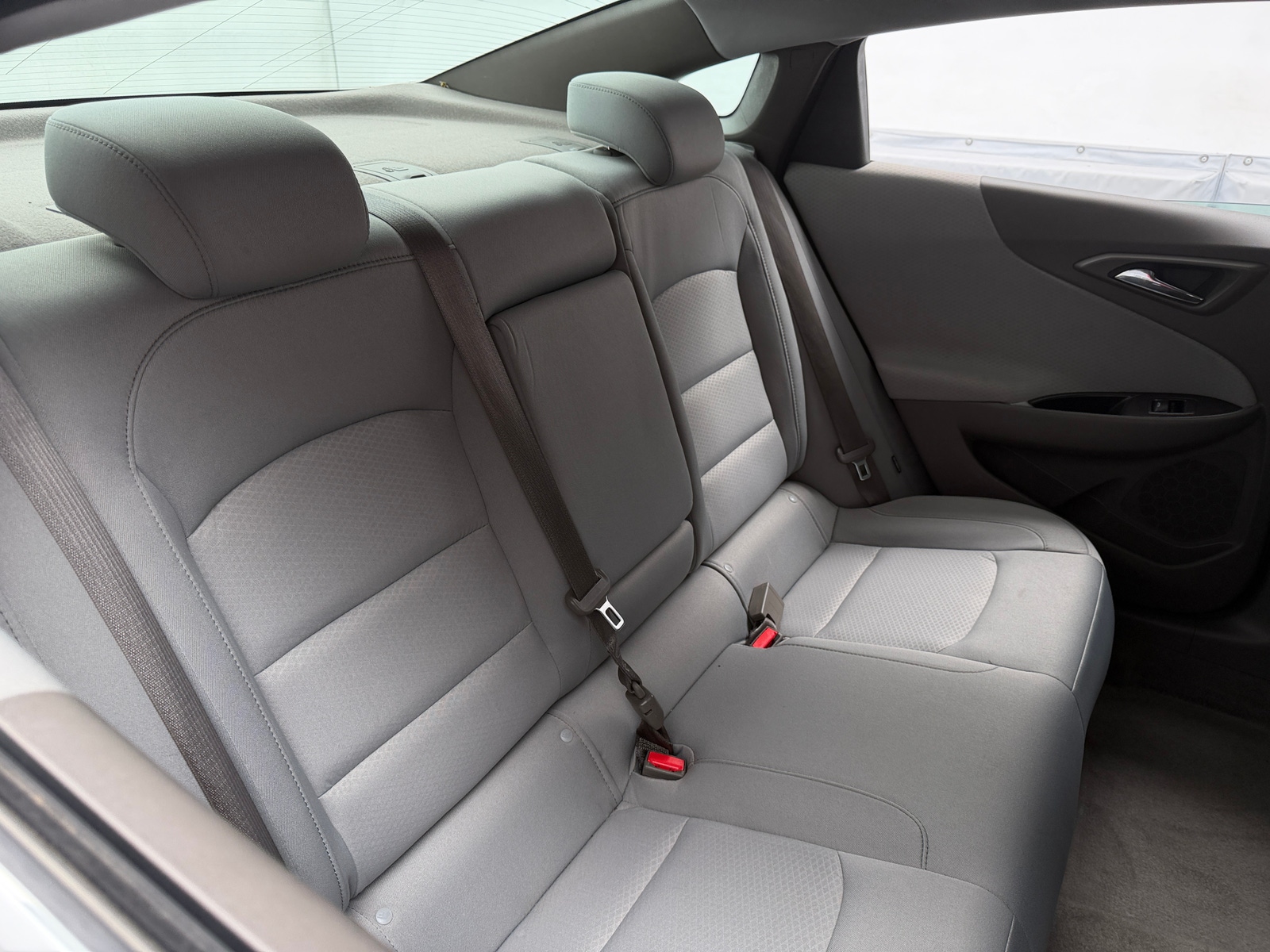 Thumbnail: 2017 Chevrolet Malibu - 6